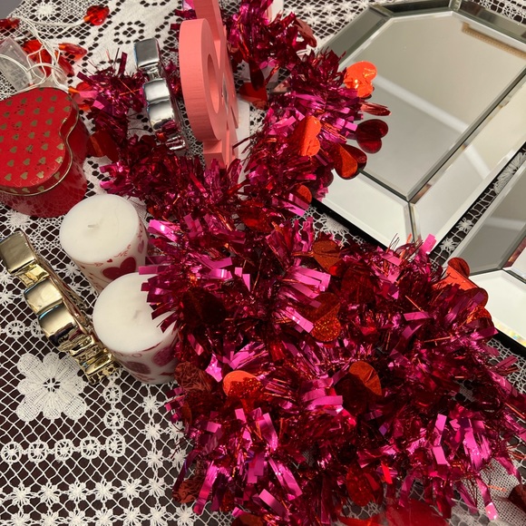 Valentine’s Day decorations - Picture 15 of 16